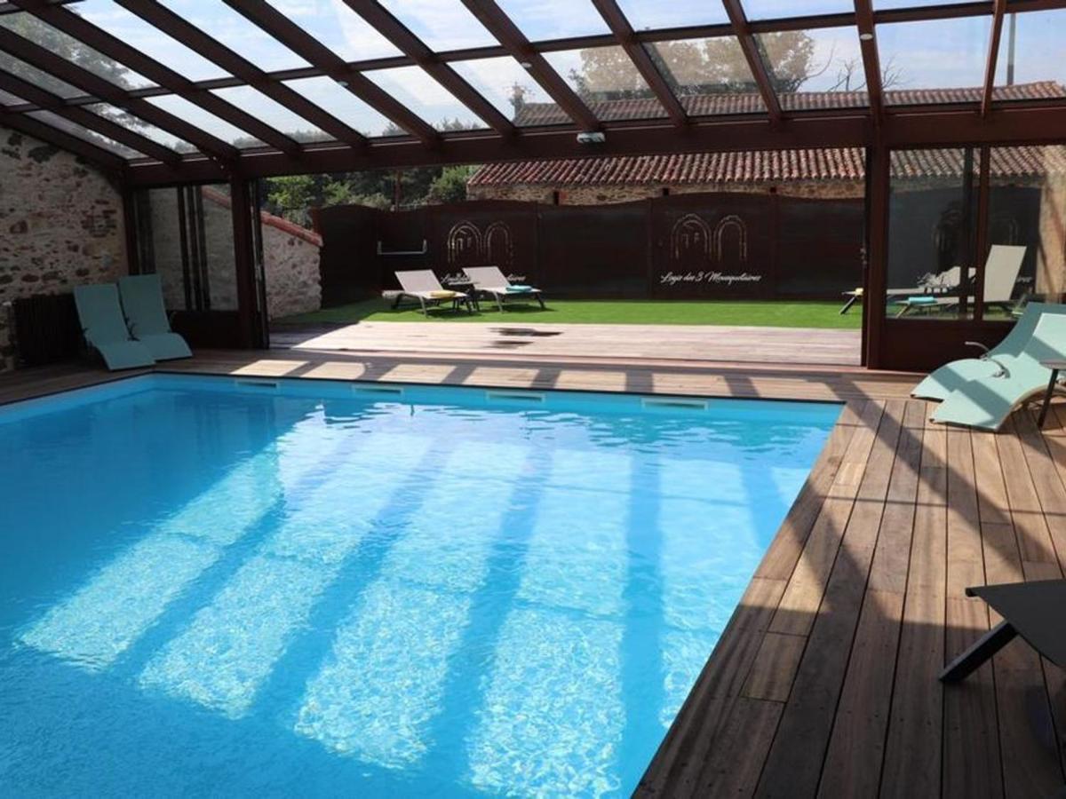 Elegant Gite 18Eme Siecle Renove Avec Piscine Couverte, Terrasse Et Grand Terrain Aux Herbiers. - Fr-1-426-406 Les Herbiers Exterior foto